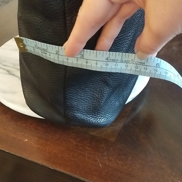 Fossil Black Leather Tote Bag With ๐ - Picture 5 of 13